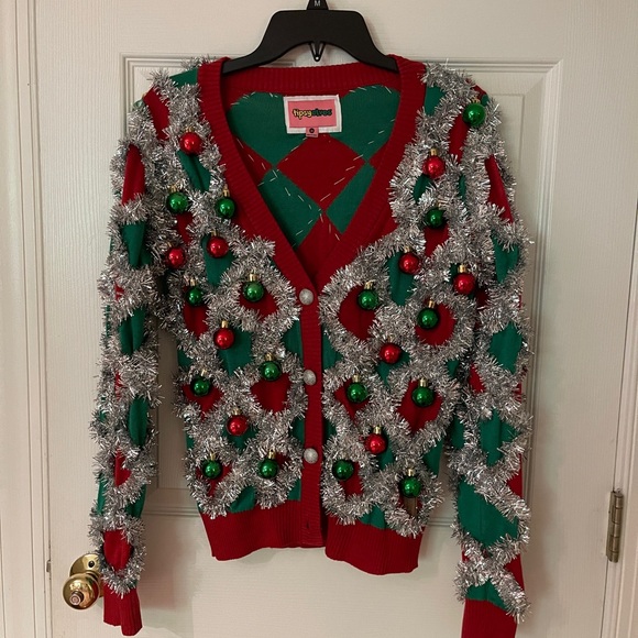 Festive Christmas Sweater with ornaments and tinsel. - Picture 1 of 4